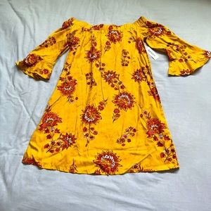 🌻BRAND NEW🌻 Off-the-Shoulder Yellow Floral Dress